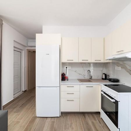 E.Berdufi Apartament Sea View Elúnda Kültér fotó